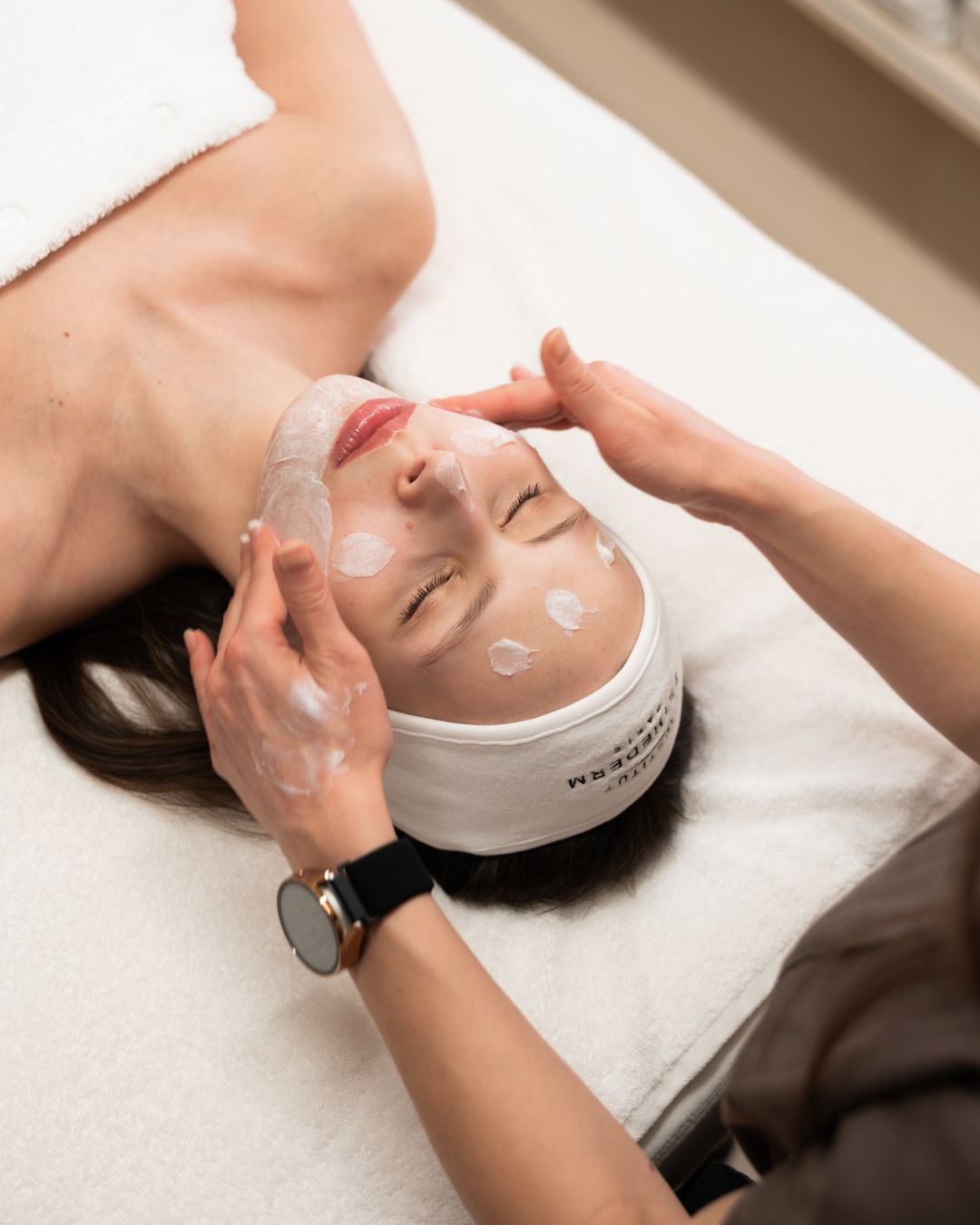 esthe-filler-osetrenie-pleti-beautylab.jpg