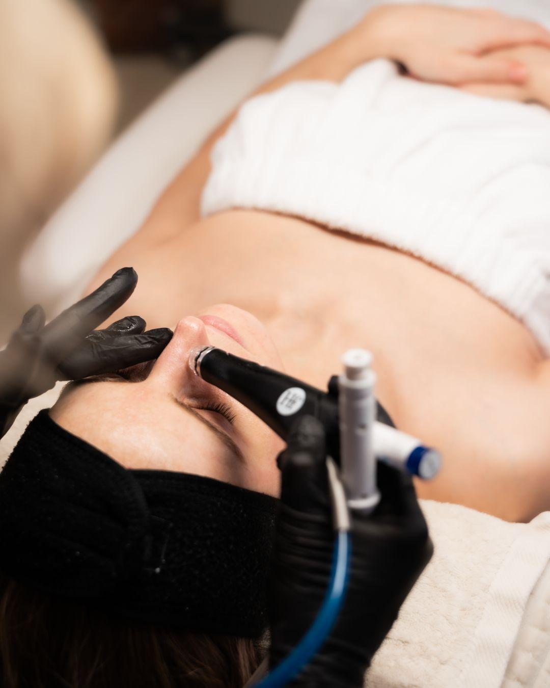 hydrafacial-iconic-care-lymfodrenaz-beautylab-bratislava.jpg
